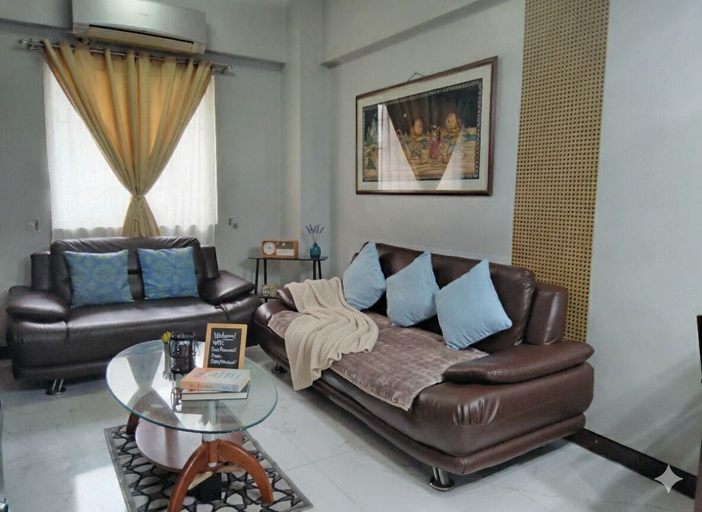 Living area, Super Cozy Apartment-Newport Boulevard, Pasay City