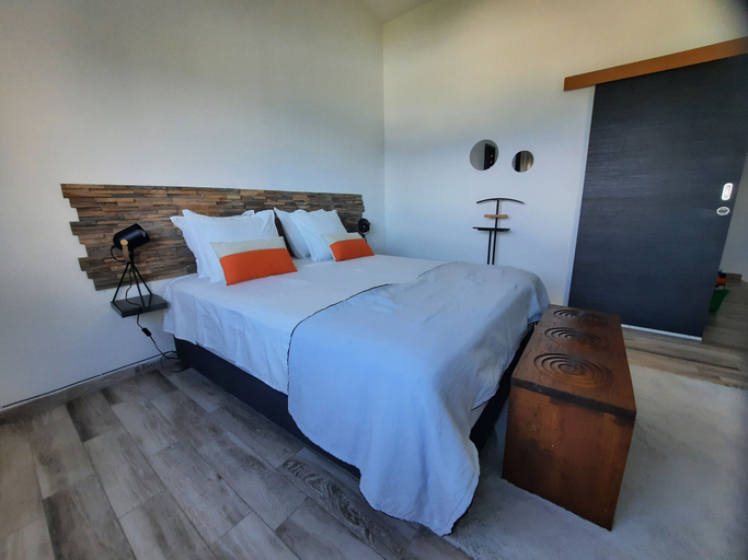 Bedroom 2, La Villa des Oliviers, Petite-Île
