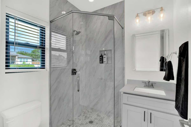 Bathroom 3, Luxury Lakeview Home w/ Pool & Beach Access! - Not Active, Travis