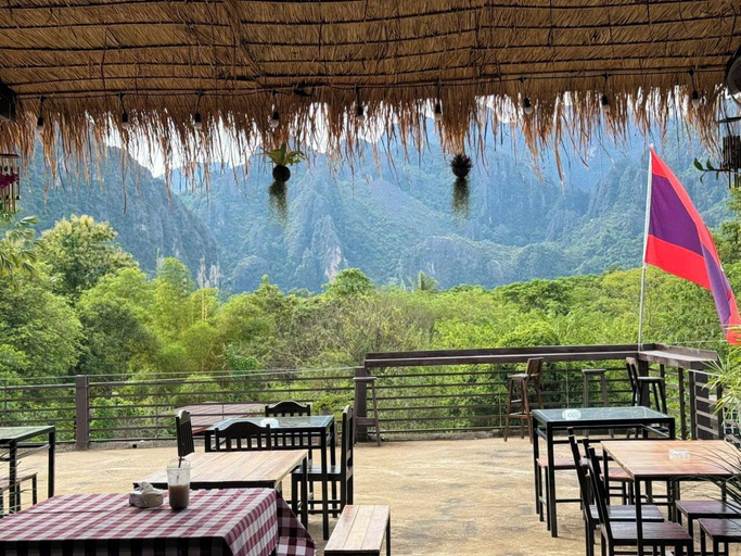 Front of property 2, Ban Laos Guesthouse, Vangvieng
