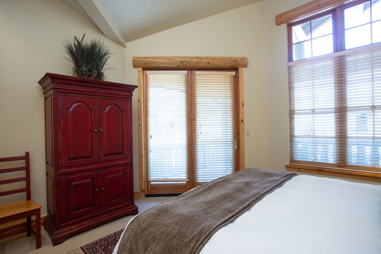 Bedroom 3, Lodges at Deer Valley, Summit