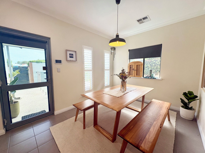Dining room, Hayes Haven Bunbury Escape, Bunbury