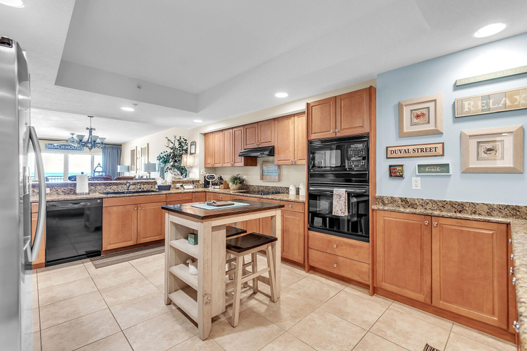 Private kitchen 3, La Vistana #a503, Pinellas