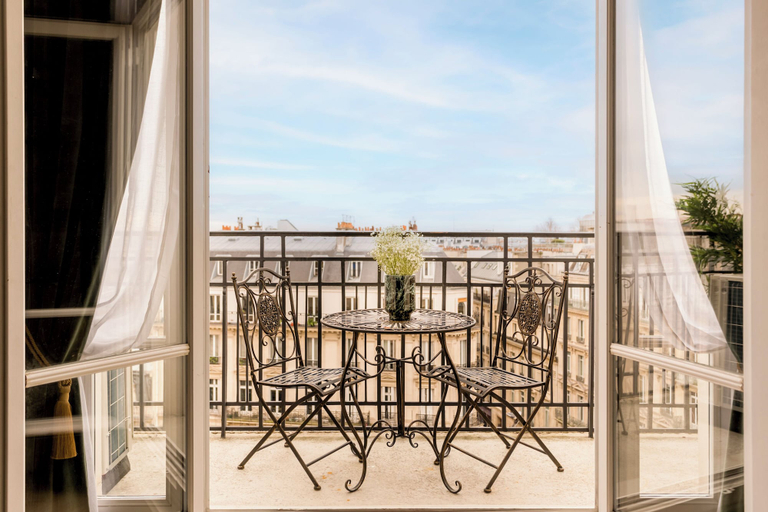 Balcony 2, Merveil Signature Suite - Hoche, Paris