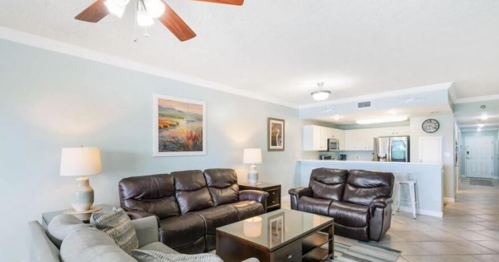 Living area 2, Bay John 406 3 Bedroom Condo, Baldwin