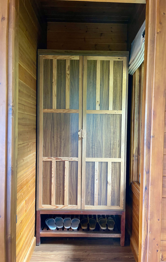 Interior entrance, Bong Benh Retreat, Hoàng Su Phì