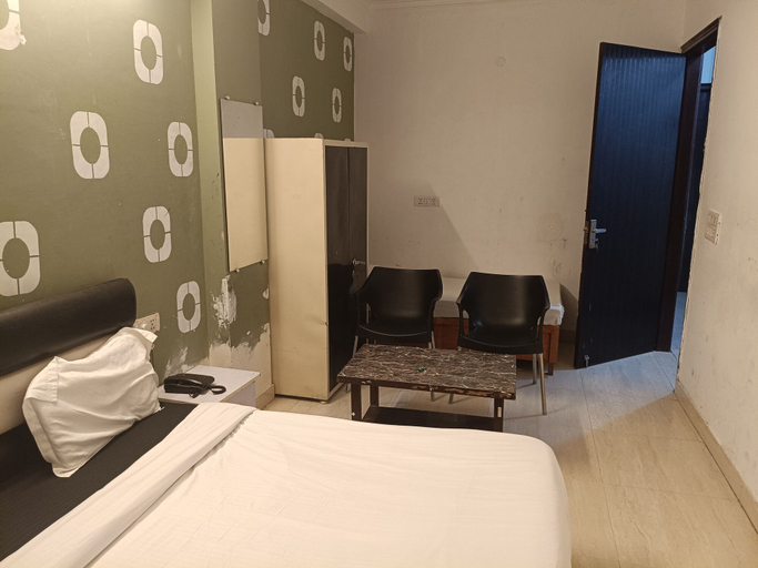Room 2, k residency, Delhi
