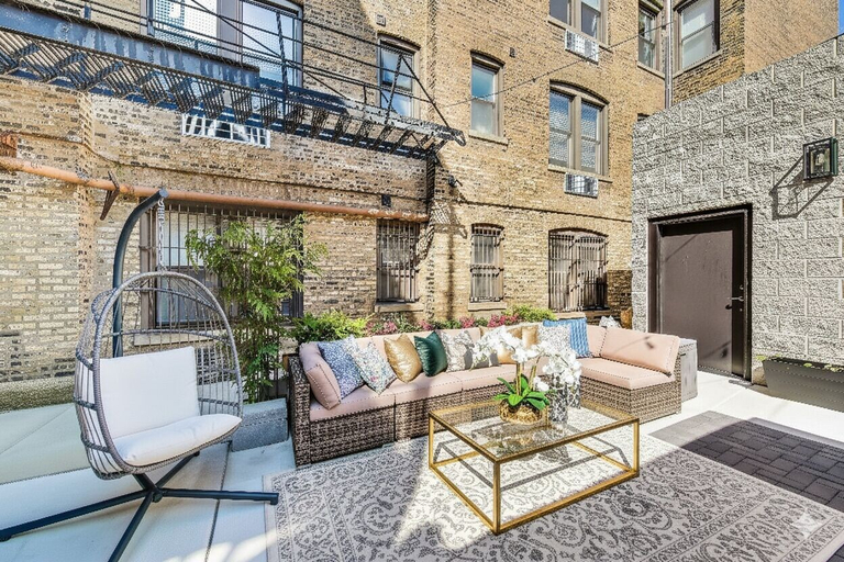 Terrace/patio, ChicagoVibe, Cook