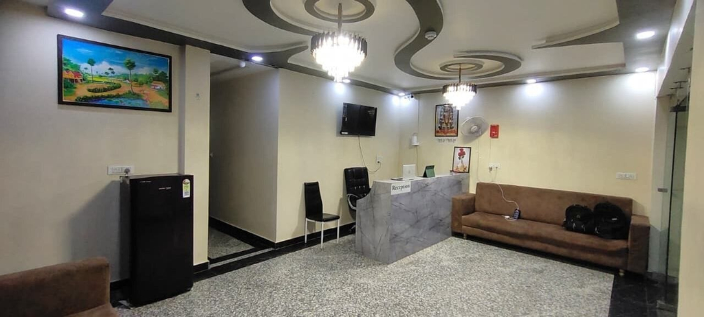 Reception 4, Hotel O Taj Holiday, Agra