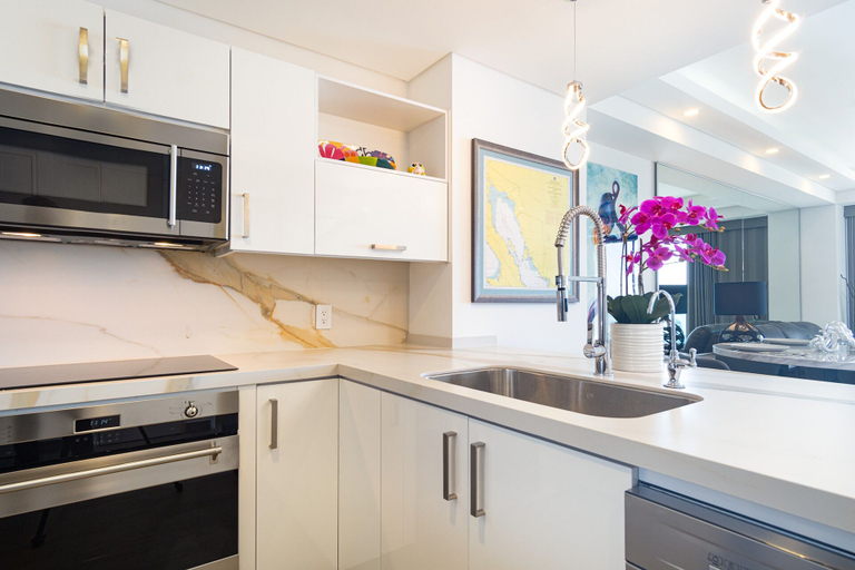 Private kitchen 5, Lavish 1 Bedroom Beach Front Condominium Encantame C-1403, Puerto Peñasco