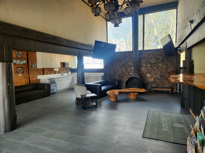 Reception 1, Studio 9 Big Bear, San Bernardino
