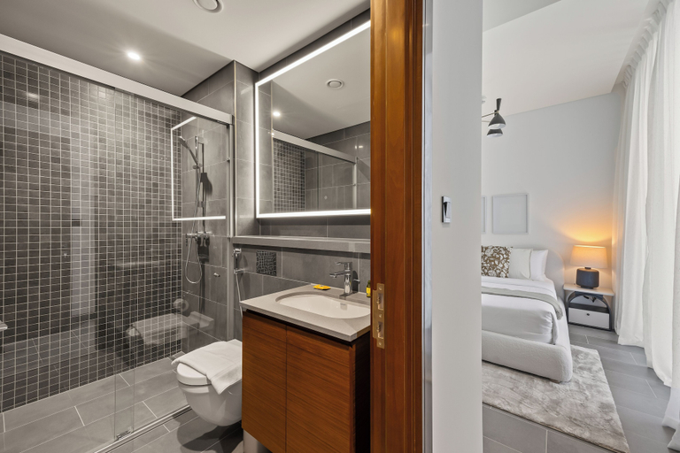 Bathroom 2, Modern Apartment w/ Balcony & Pool Access, Dubai