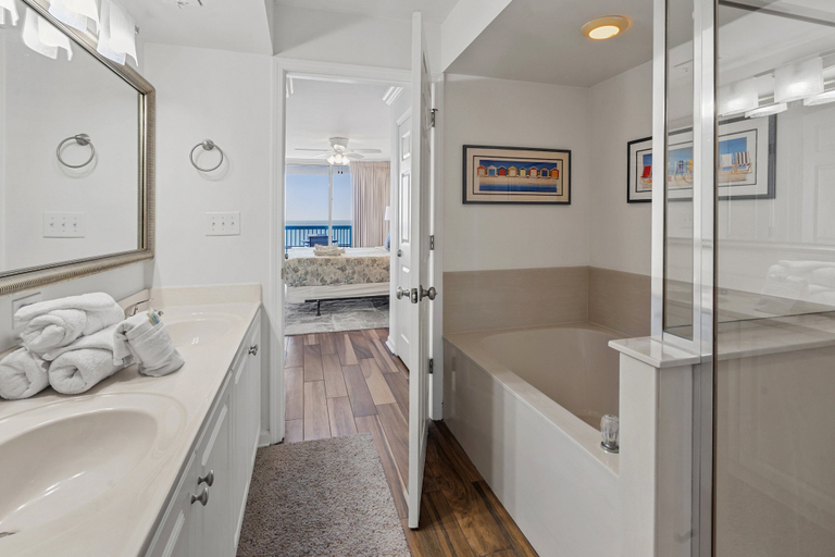 Bathroom 3, Ashworth 1809 4 Bedroom Condo by RedAwning, Horry