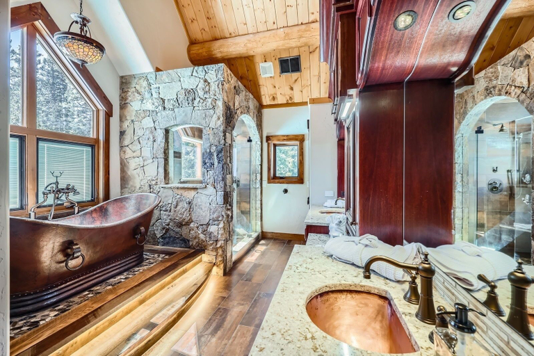 Bathroom 3, Bridge To Solitude 6 Bedroom Home, Summit