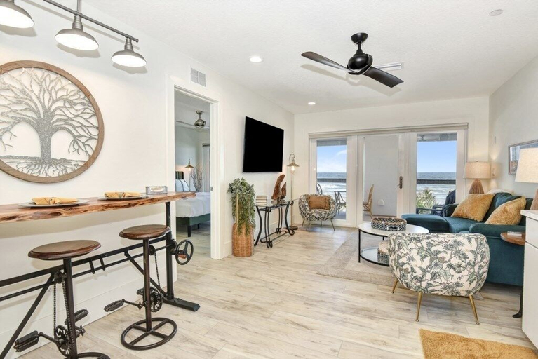Interior, The White House On Flagler Beach - Unit 22 2 Bedroom Home, Flagler