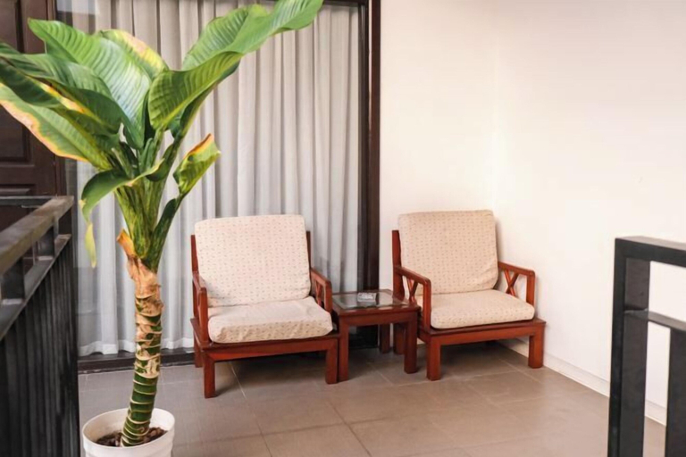 Room 2, Luxury 9BR Villa by the Sea, Pool, BBQ,Walk to My Khe, Da Nang