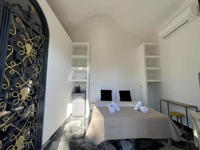 Room 3, Somptueuse Double Luxe Superbe vue Piscine Jardin, Bouches-du-Rhône