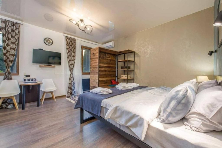 Room 3, Terra Bridge, Tbilisi