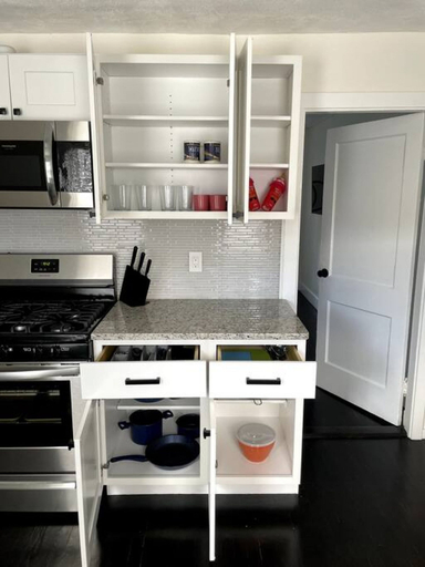 Room 5, Modern Two Bedroom Condo - Near Boston, Middlesex