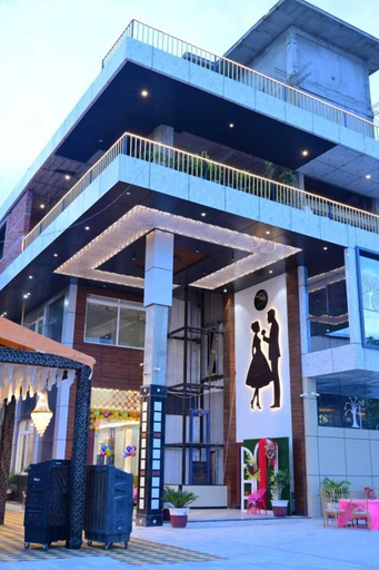 Front of property 5, Dream House Club And Resort, Gonda