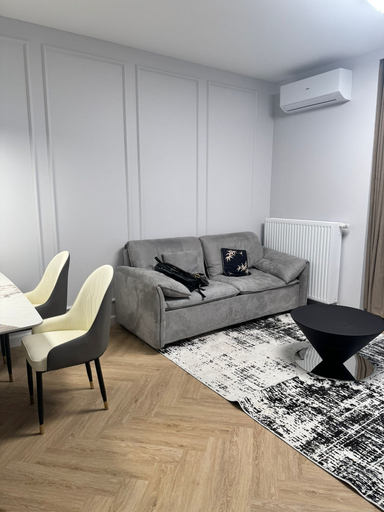 Others 4, Apartment Chmielna III- P&O, Warsaw