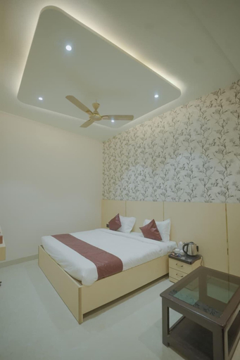 Room 2, Knightz bridge, Faizabad