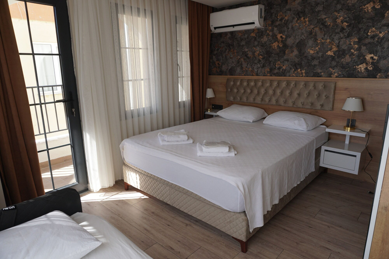 Bedroom 3, Çam otel, Edremit
