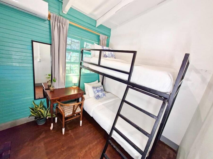 Room 2, Agapi, Talamanca