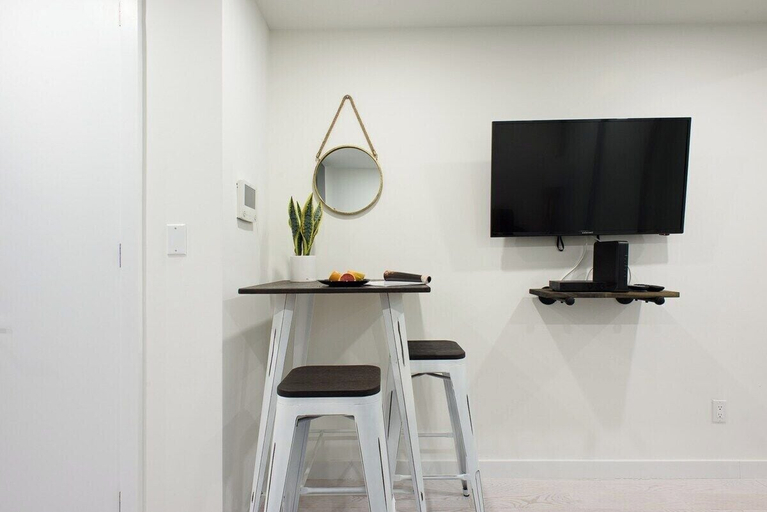 Living area 5, 244 East Apartments, New York