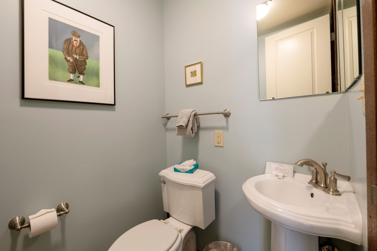 Bathroom 3, Three Kings 37 2 Bedroom Condo, Summit