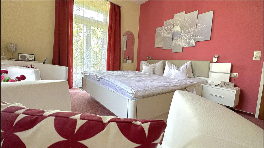Bedroom 4, HOTEL YOGA JASMIN ehemals Hotel Eberhardt-Burghardt, Breisgau-Hochschwarzwald