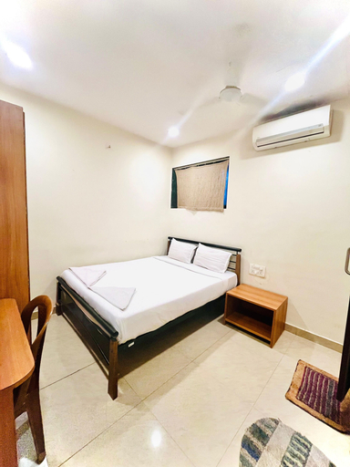 Room 3, Red House Hostels, Mumbai Suburban