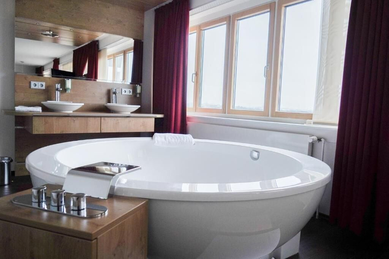 Bathroom 5, Bettenburg Hotel, Hamburg