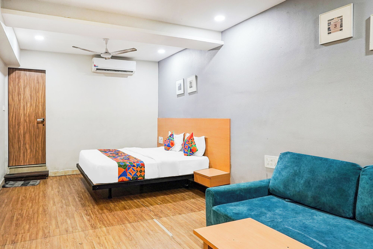 Room 5, Fabhotel The Park View, Surat