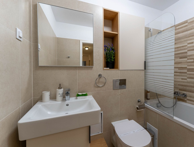 Bathroom 3, MoHost Sabina - Luxury with Balcony, Brasov