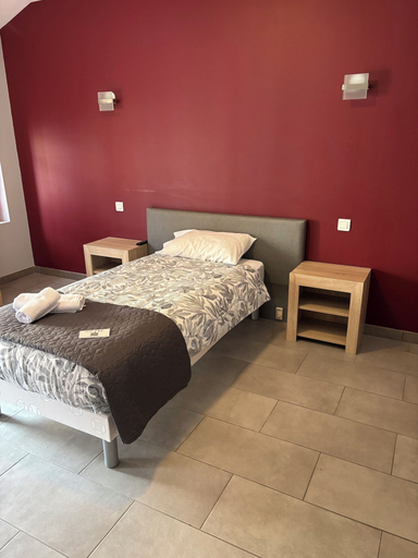 Bedroom 4, Hôtel du vieux pont, Ariège