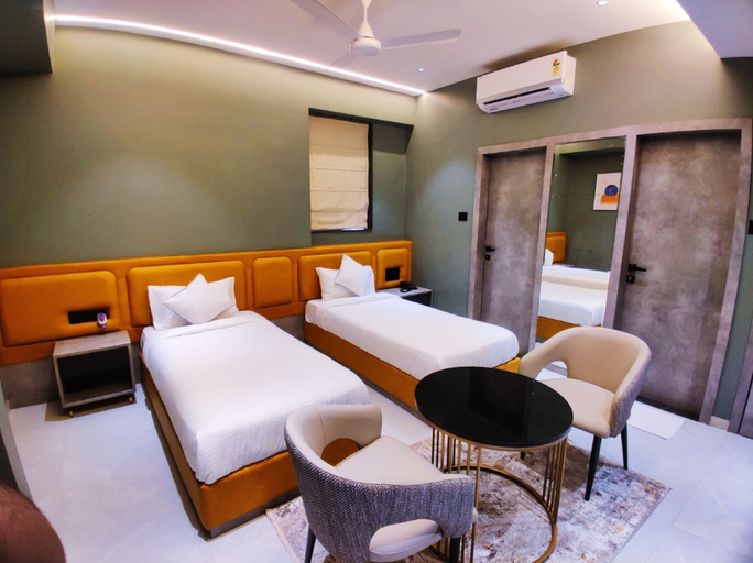 Room 2, Hotel comfort inn Pune, Pune