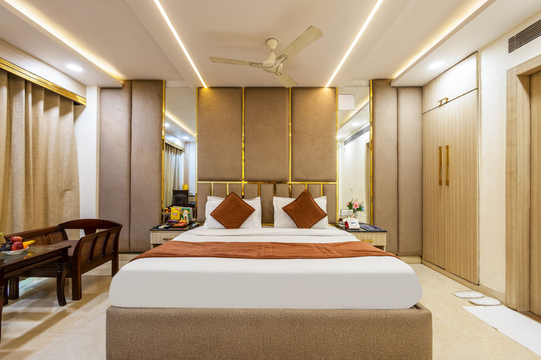 Room 3, Hotel Downtown by Quadis - East of Kailash, Delhi