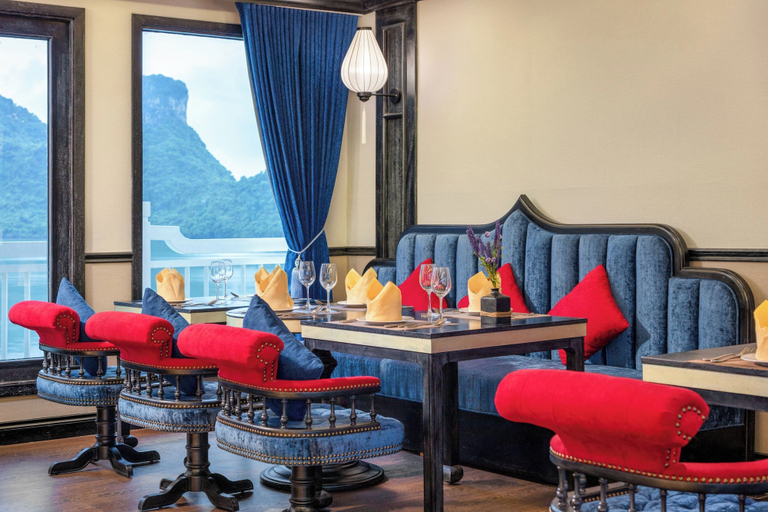 Restaurant 4, Aurora Cruise, Hạ Long