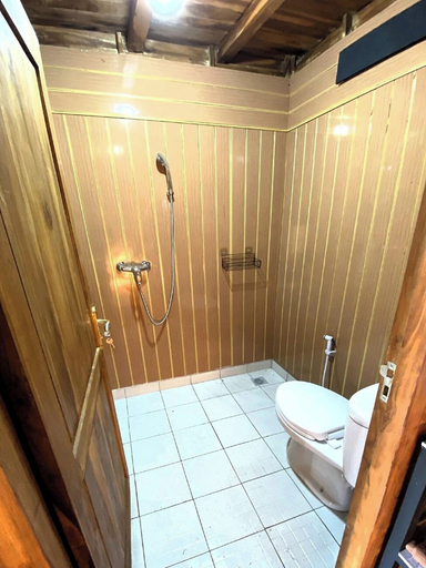 Bathroom 3, Munduk Terrace, Buleleng