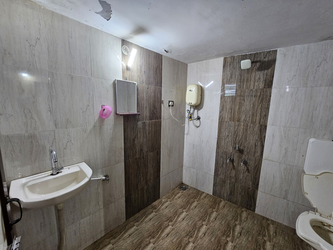 Bathroom, Stayguru The Kutch House, Kachchh
