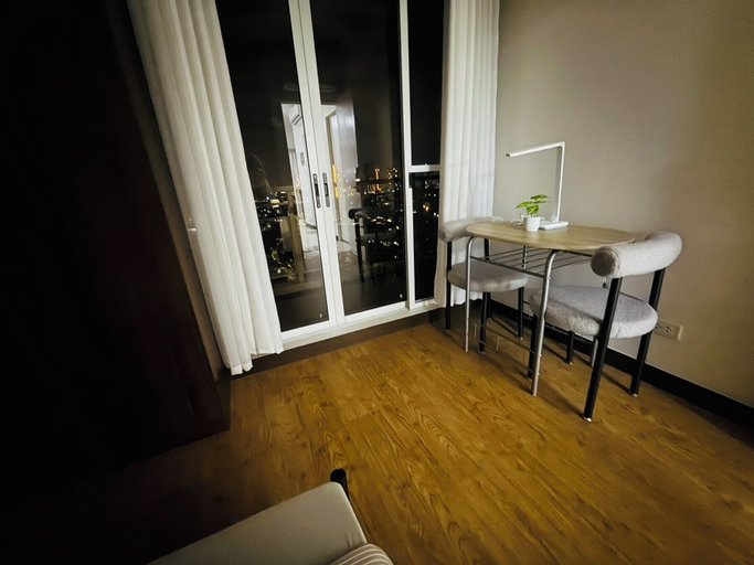 Others 5, Allegra Garden Place, Pasig City