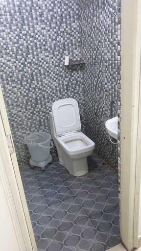 Bathroom, Roomshala Hotel Mannat, Delhi