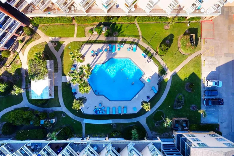Exterior, Beautiful Ocean Views at The Victorian, Galveston