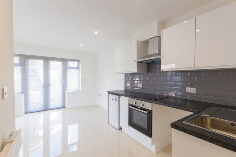 Room 2, Bridge Road - Room 1, Southampton