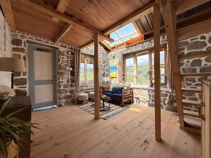 Living area 3, KALA STUDIO AND STAY, Kullu