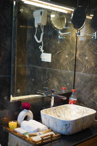 Bathroom 3, samalia agro resort vrindavan, Mathura