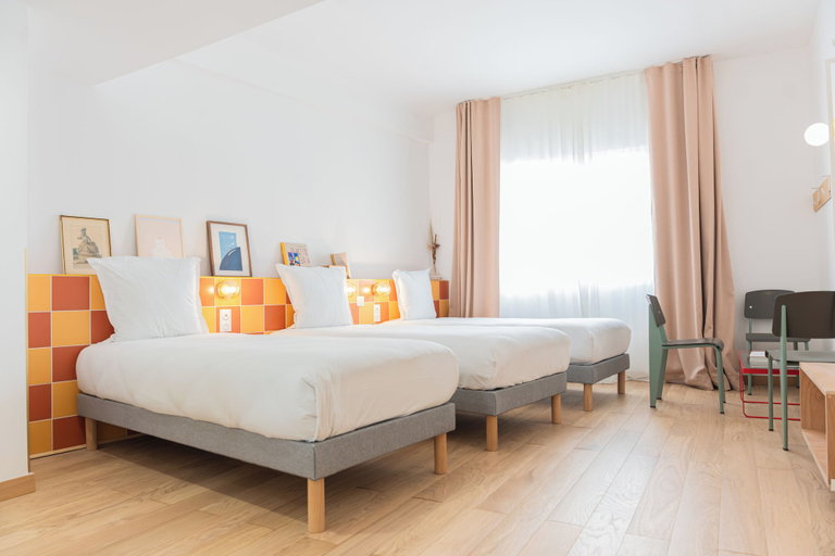 Bedroom 3, Grand Juste, Bouches-du-Rhône