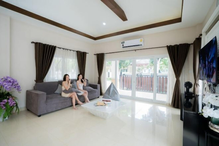 Living area, Destiny Pool Villa, Pattaya