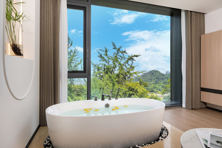 Room 4, Guilin Mingjiang Hotel, Guilin